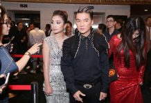 Đàm Vĩnh Hưng mặt đượm buồn xuất hiện giữa bão dư luận và báo chí