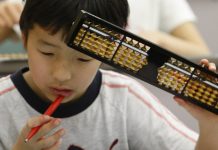 Vì sao học sinh Đông Á học giỏi hơn học sinh Châu Âu, Châu Mỹ